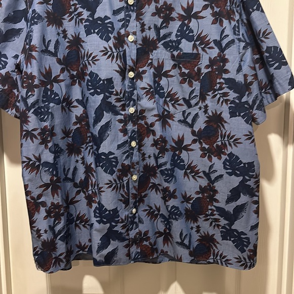 Van Heusen Short Sleeve Button Up 3XL - Picture 3 of 6